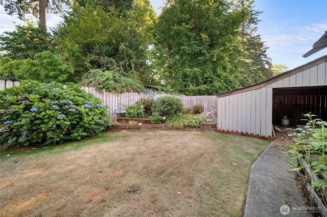 1921 Parkwood Drive SE, Olympia, WA 98501