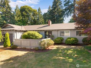 1921 Parkwood Drive SE, Olympia, WA 98501