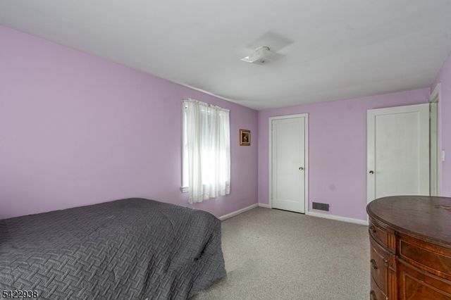 18 HIGHFIELD LANE, Cedar Grove Twp., NJ 07009