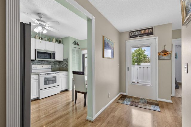 2641 W Gately Dr W 1901, West Palm Beach, FL 33415