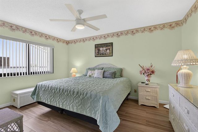 2641 W Gately Dr W 1901, West Palm Beach, FL 33415