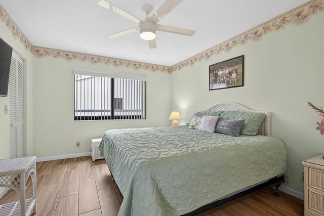 2641 W Gately Dr W 1901, West Palm Beach, FL 33415