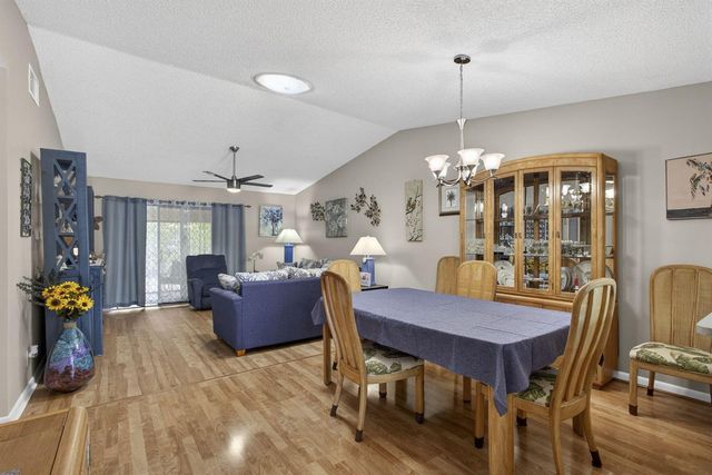 2641 W Gately Dr W 1901, West Palm Beach, FL 33415