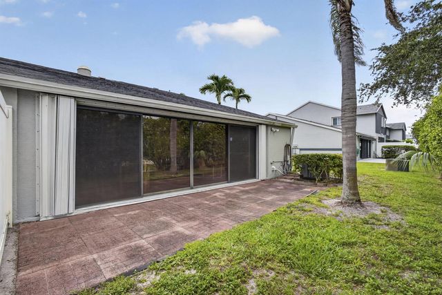 2641 W Gately Dr W 1901, West Palm Beach, FL 33415