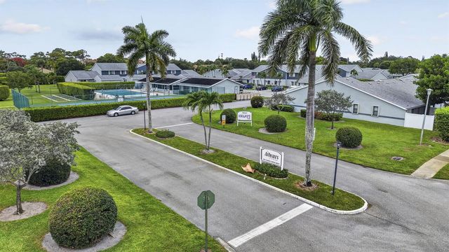 2641 W Gately Dr W 1901, West Palm Beach, FL 33415