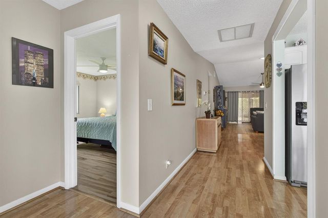 2641 W Gately Dr W 1901, West Palm Beach, FL 33415