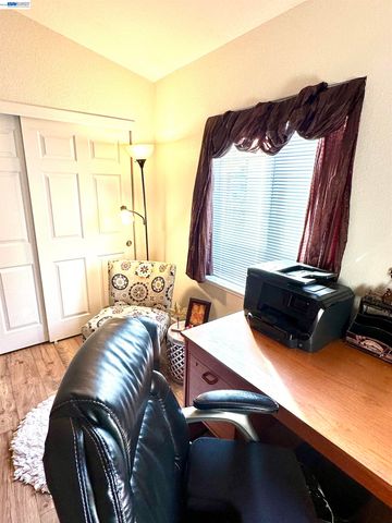 884 Sungold Cir 123, Livermore, CA 94551