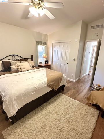 884 Sungold Cir 123, Livermore, CA 94551