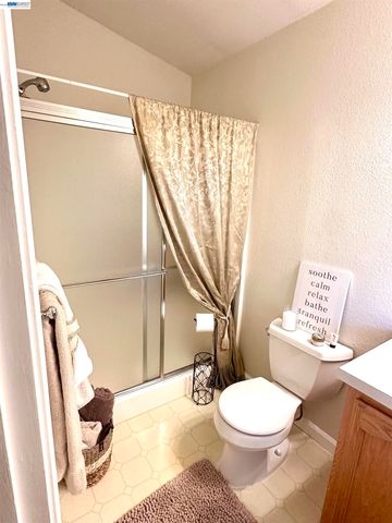 884 Sungold Cir 123, Livermore, CA 94551