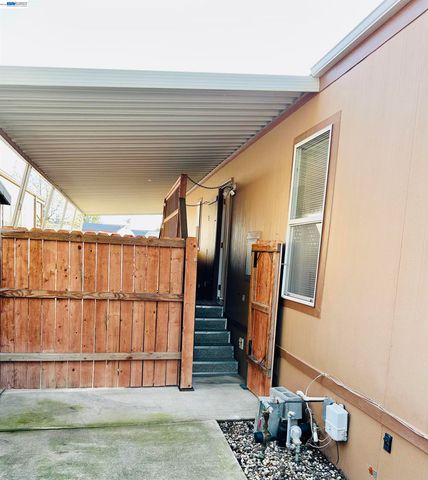 884 Sungold Cir 123, Livermore, CA 94551