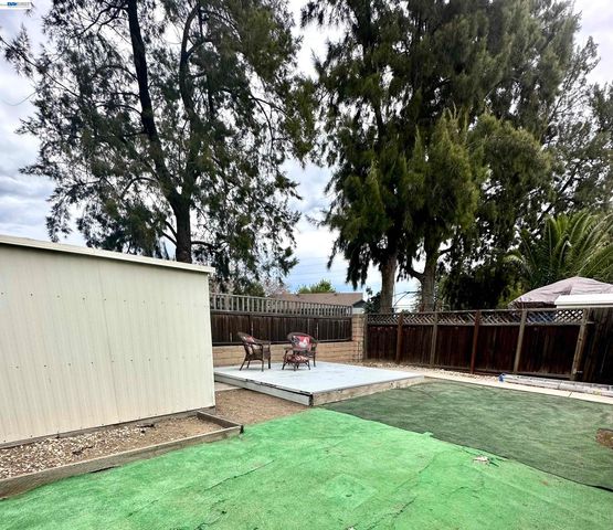 884 Sungold Cir 123, Livermore, CA 94551