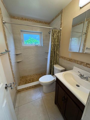 4717 NW 49TH Place, Tamarac, FL 33319