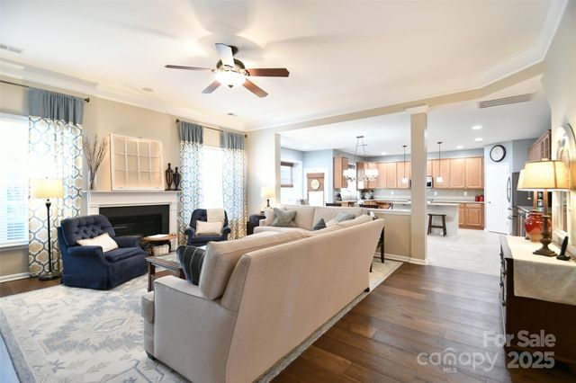 7867 Woodmere Drive, Harrisburg, NC 28075