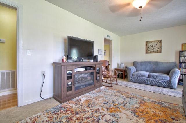 355 Bray Road, London, KY 40741