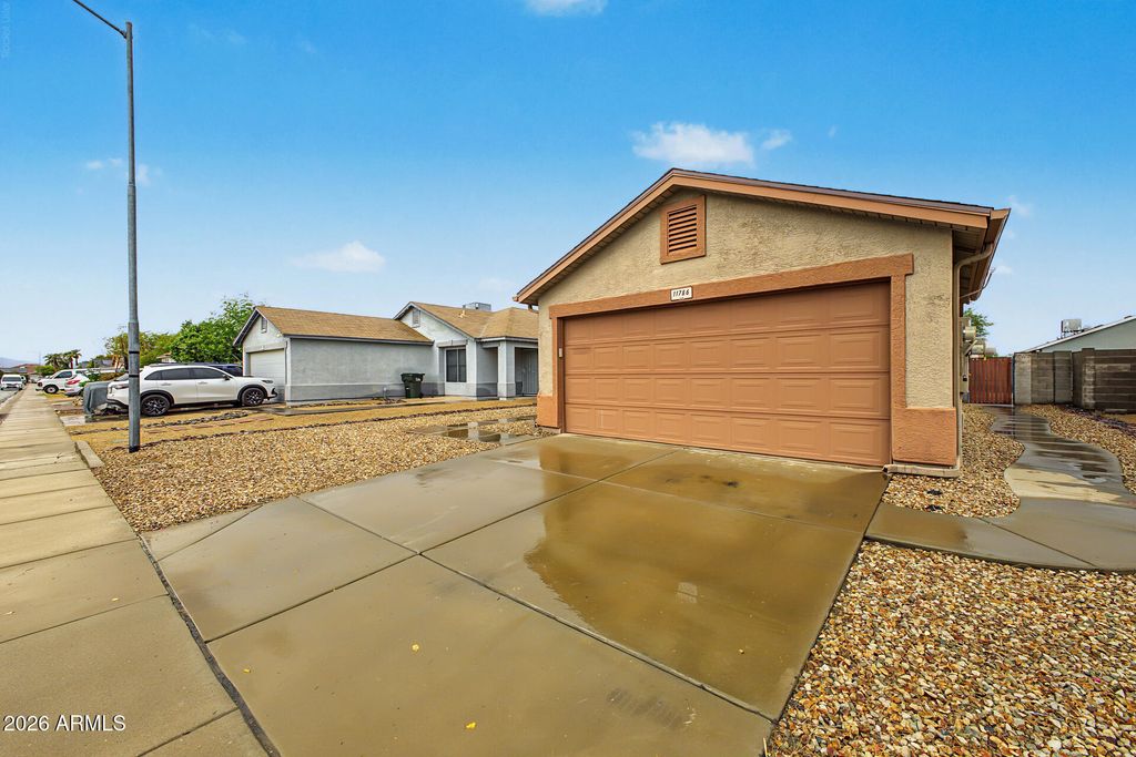 11786 W COLUMBINE Drive, El Mirage, AZ 85335 — photo 5