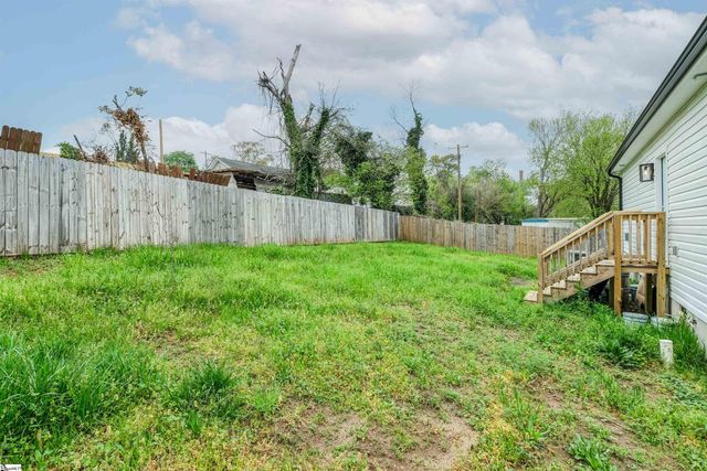 23 Ross Street, Greenville, SC 29611