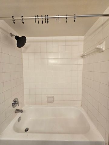 4191 N Haverhill Road 408, West Palm Beach, FL 33417