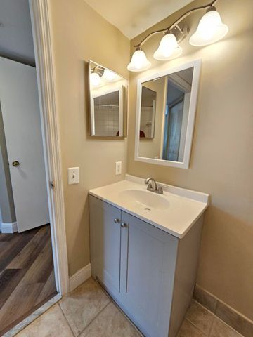 4191 N Haverhill Road 408, West Palm Beach, FL 33417