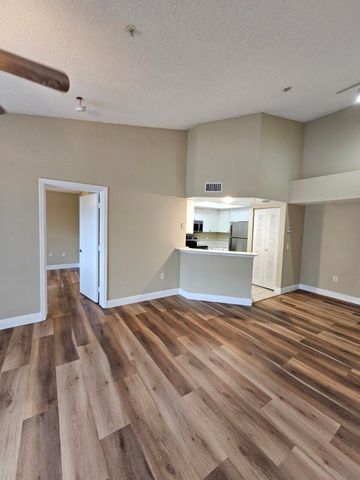 4191 N Haverhill Road 408, West Palm Beach, FL 33417