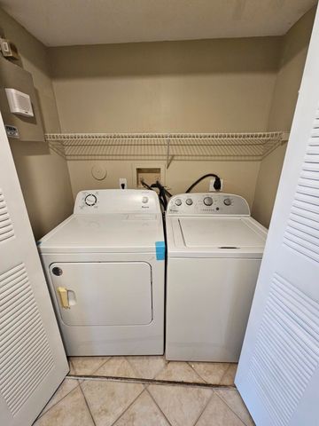 4191 N Haverhill Road 408, West Palm Beach, FL 33417