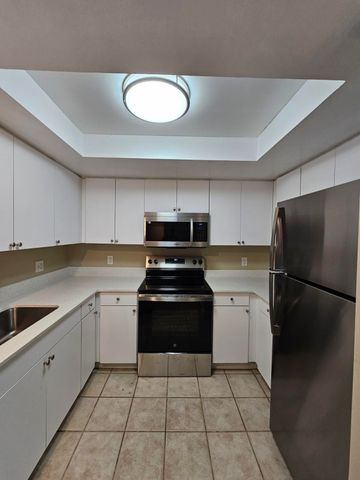 4191 N Haverhill Road 408, West Palm Beach, FL 33417