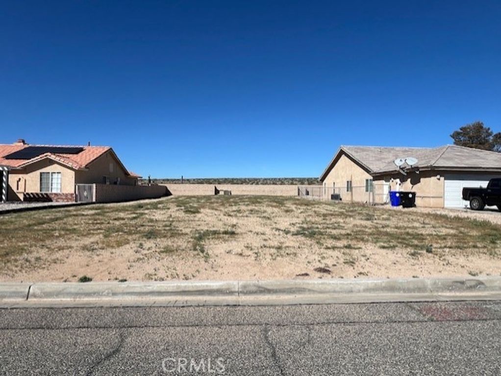 27912 Fairacres, Helendale, CA 92342