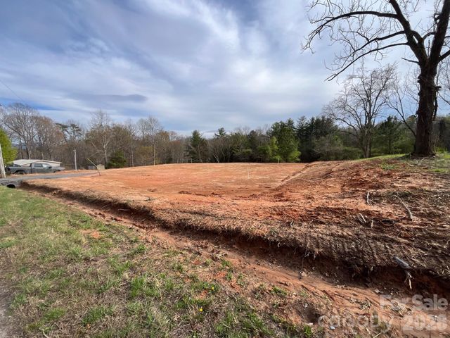 1002 Pinnacle Church Road, Nebo, NC 28761