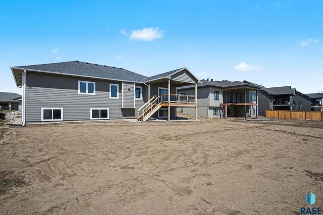 5505 E Morningside Cir Circle, Sioux Falls, SD 57110