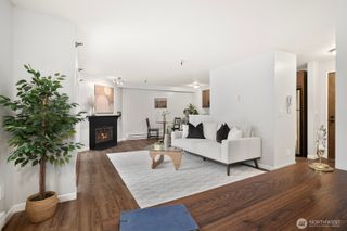 1100 Ave NE Harrington Avenue NE #211, Renton, WA 98056