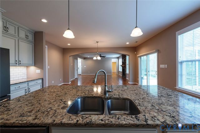 6738 Welara Run, Moseley, VA 23120