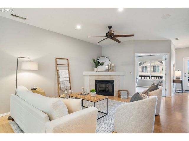 13159 Sw BRIANNE Way, Portland, OR 97223