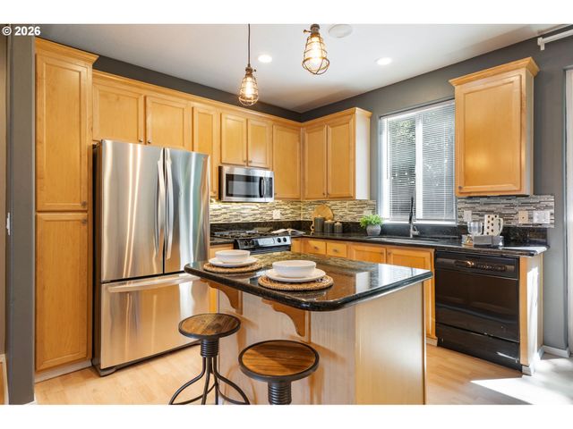 13159 Sw BRIANNE Way, Portland, OR 97223