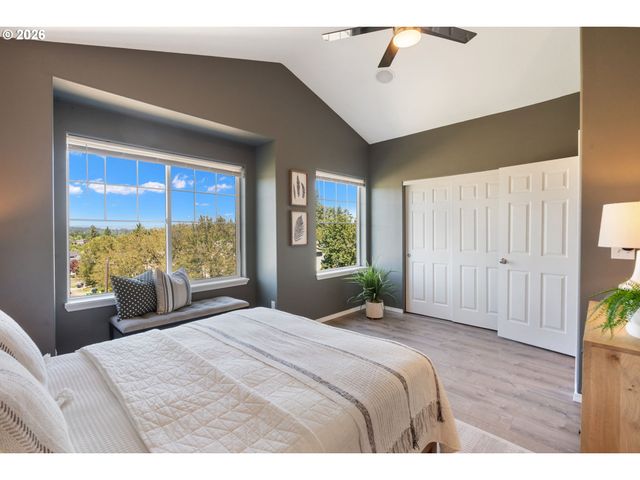 13159 Sw BRIANNE Way, Portland, OR 97223