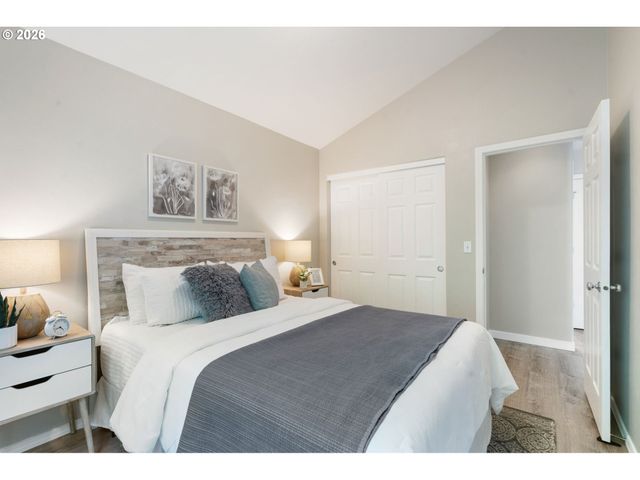 13159 Sw BRIANNE Way, Portland, OR 97223