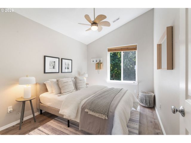 13159 Sw BRIANNE Way, Portland, OR 97223