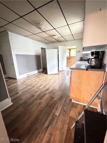 32 Cherry Road NW, Massillon, OH 44646