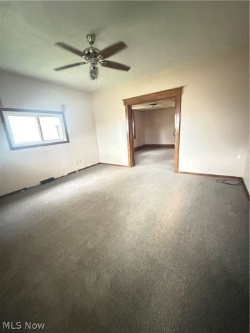 32 Cherry Road NW, Massillon, OH 44646