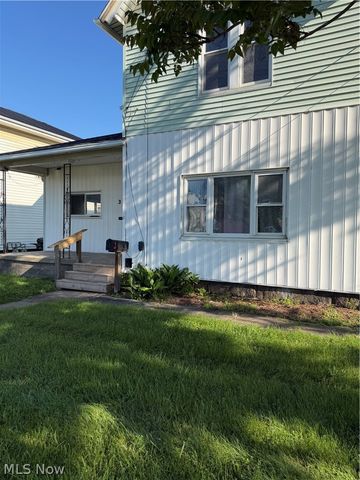 32 Cherry Road NW, Massillon, OH 44646