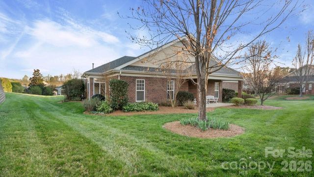 2820 Summer Valley Court, Charlotte, NC 28269