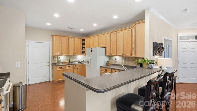 2820 Summer Valley Court, Charlotte, NC 28269