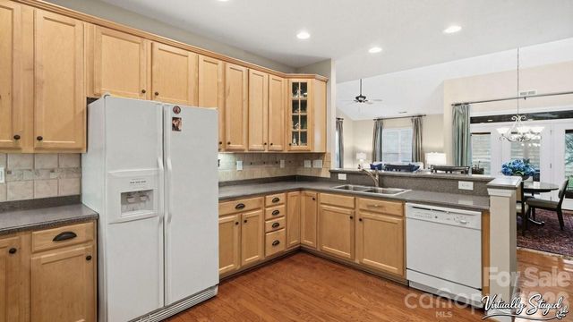 2820 Summer Valley Court, Charlotte, NC 28269