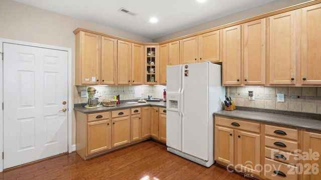 2820 Summer Valley Court, Charlotte, NC 28269