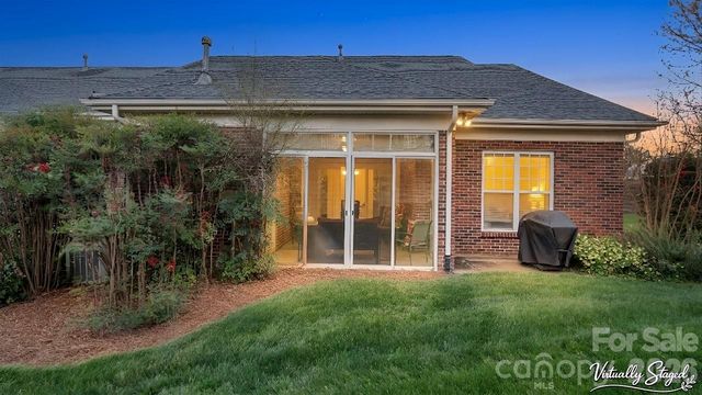 2820 Summer Valley Court, Charlotte, NC 28269