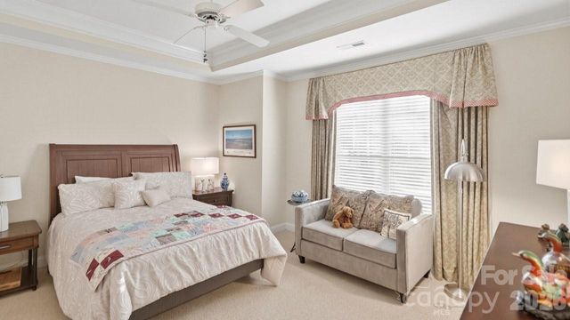 2820 Summer Valley Court, Charlotte, NC 28269