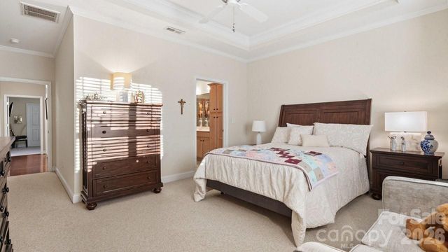 2820 Summer Valley Court, Charlotte, NC 28269