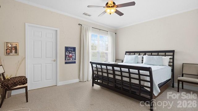 2820 Summer Valley Court, Charlotte, NC 28269