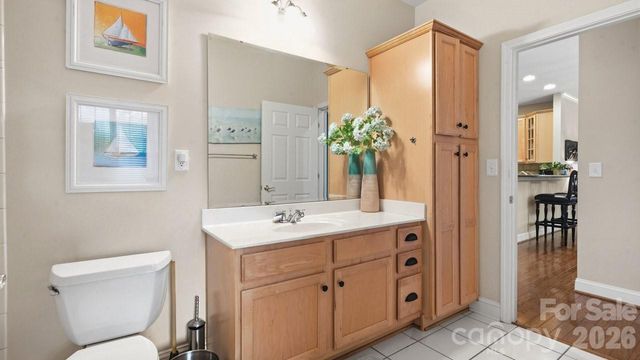 2820 Summer Valley Court, Charlotte, NC 28269