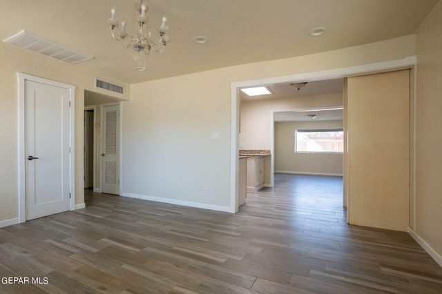 9309 Montgomery Drive, El Paso, TX 79924