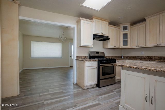 9309 Montgomery Drive, El Paso, TX 79924