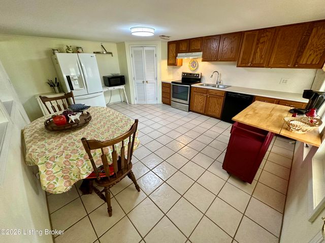 2954 Brooks Hill Rd, Brooks, KY 40109
